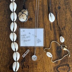Hawaiian Shell Jewelry Set